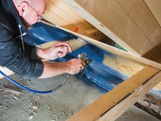 Dans des zones exiguës, pour des géométries complexes