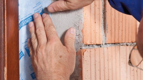 4d. Poser le ruban dans la colle