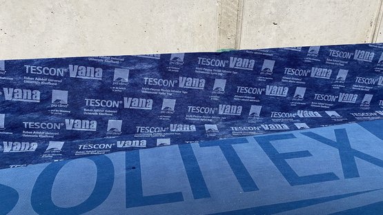 9. Raccord à un mur en béton