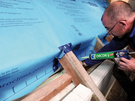 5. Raccord au pied droit de toiture