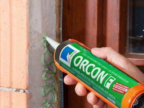 2. Appliquer la colle sur toute la surface