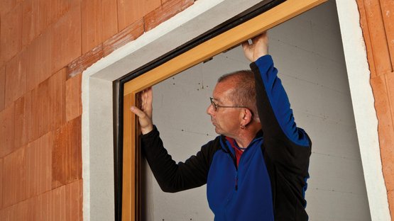 6. Mettre la fenêtre en place